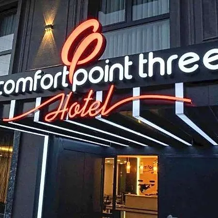 Hotel Comfort Point Three *