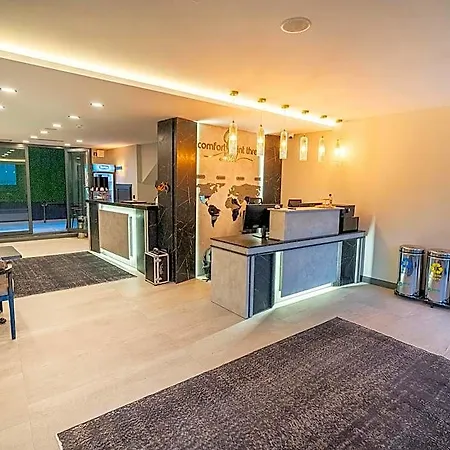 Hotel Comfort Point Three